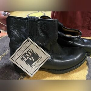 Frye Black Leather Men's Ankle Boots
